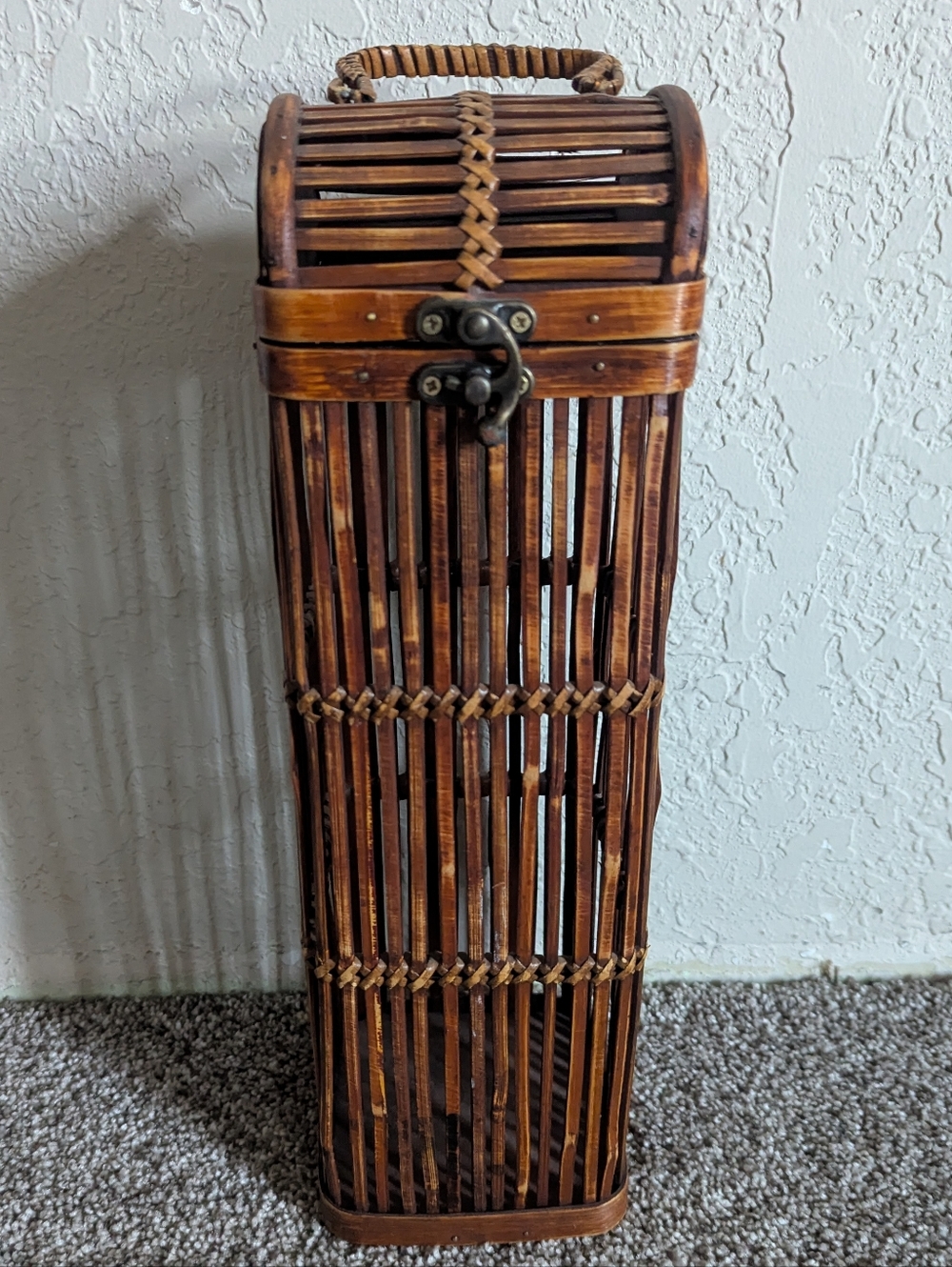 Pier 1 Vintage Woven Bamboo Wine Carrier Brown Wicker Home Decor